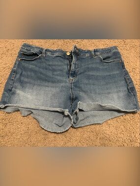 sofia by sofia vergara Blue Washed Denim Cutoff Shorts